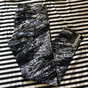 Marble workout leggings